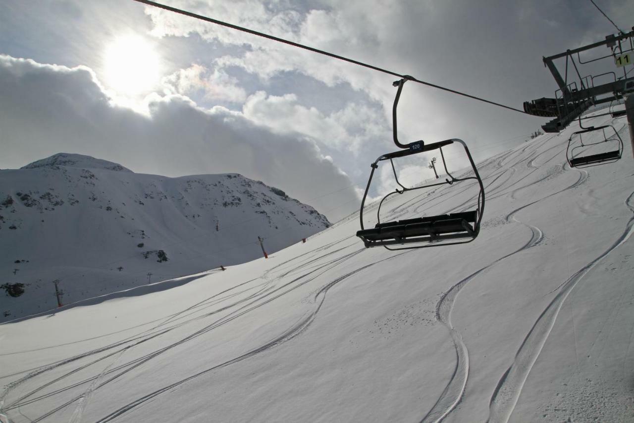 Hotel SNÖ Vall de Boi Pla de l'Ermita Esterno foto